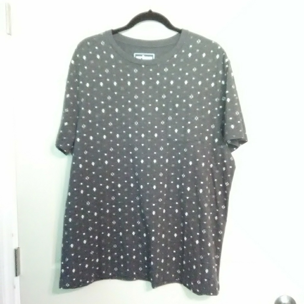 Urban Pipeline short sleeve shirt Top 2X Plus Size